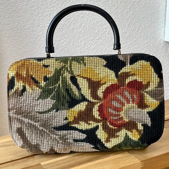 Lou Taylor Miami Vintage Frame Purse Floral Art Tapestry Gold Hardware - Picture 2 of 16